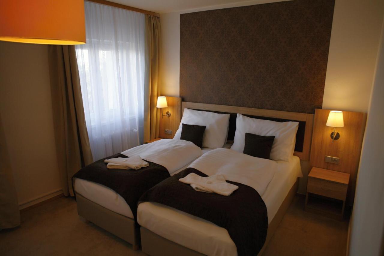 Hotel Pod Vlekem Loučná pod Klínovcem Kültér fotó