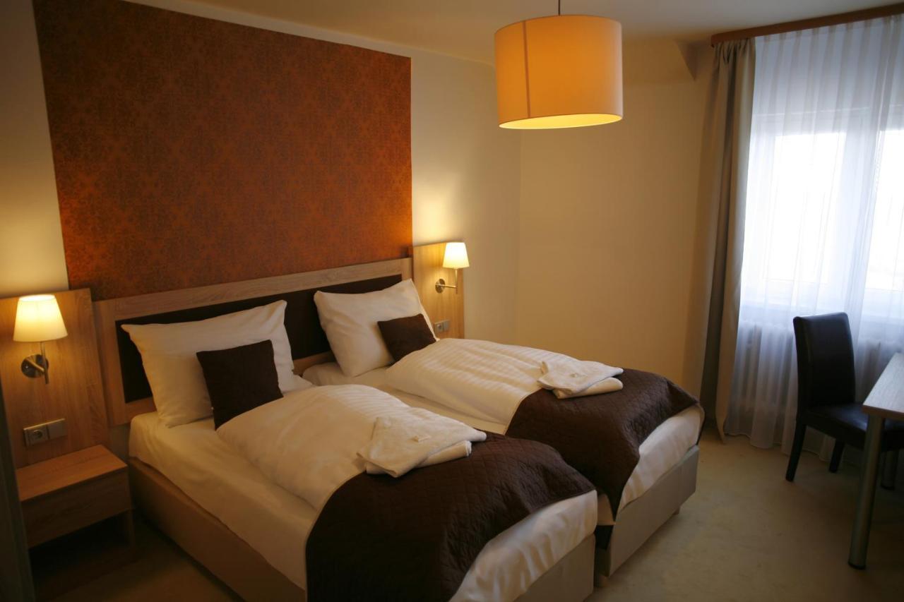 Hotel Pod Vlekem Loučná pod Klínovcem Kültér fotó