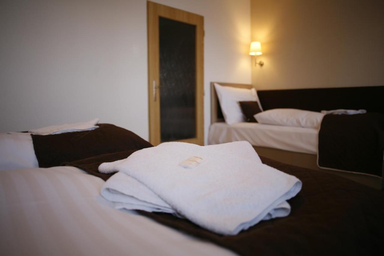 Hotel Pod Vlekem Loučná pod Klínovcem Kültér fotó